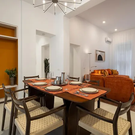 Designer 4br Retreat - Chic & - Steps To Old Town