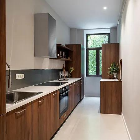 Designer 4br Retreat - Chic & - Steps To Old Town *