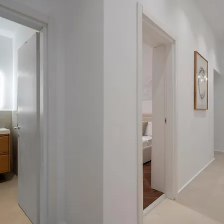 Designer 4br Retreat - Chic & - Steps To Old Town *