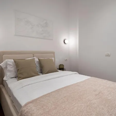 Designer 4br Retreat - Chic & - Steps To Old Town *