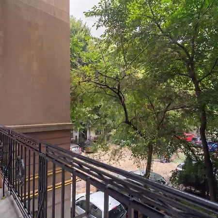 Designer 4br Retreat - Chic & - Steps To Old Town Bucarest